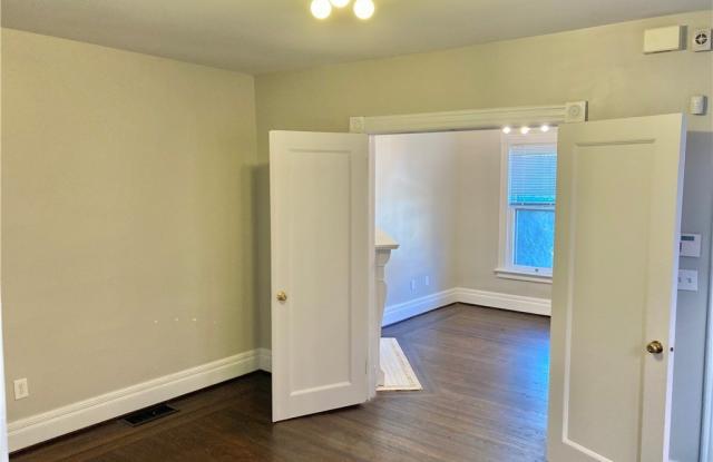 62 Trinity Place Gallery 3