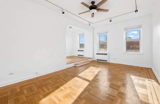 11145 76th Dr Gallery 1