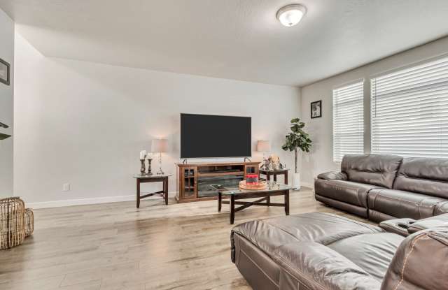 8136 S 5910 W Gallery 4