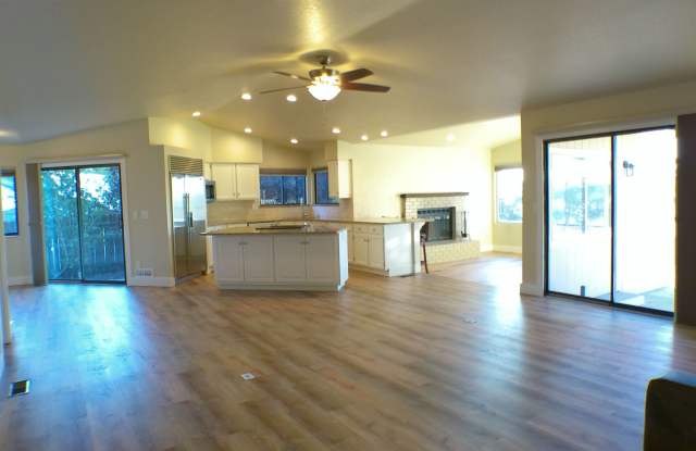 Northwest Reno Rental with Room to Breathe - Single Story! Gallery 3
