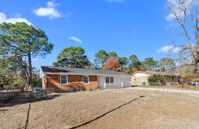 890 Kaywood Dr - 890 Kaywood Drive, Fayetteville, NC 28311