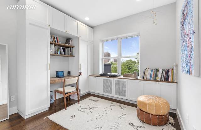 171 Lexington Avenue Gallery 3