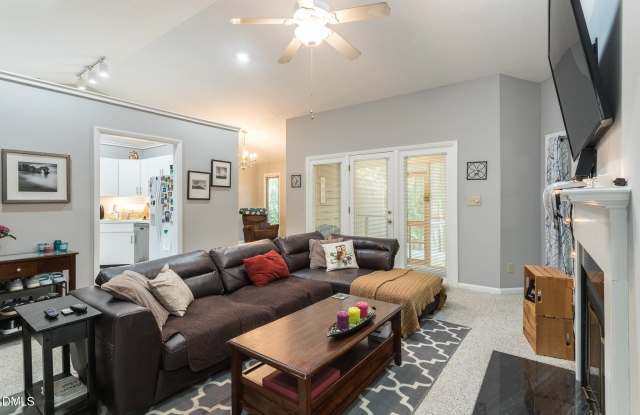 8043 Grey Oak Drive, Raleigh NC 27615 Gallery 4