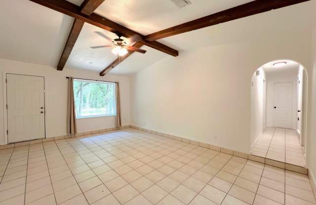 213 Glenhaven Drive Gallery 4