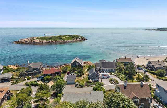 Winter Rental: Salt Island Views Gallery 3