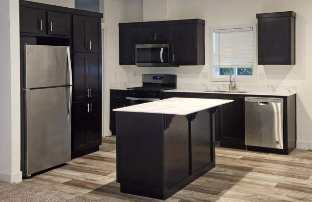 370 E Lassen Ave photos photos