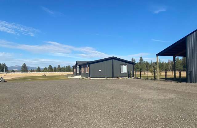 Deer Park-Brand New Home with Brand New 26x60 shop on 10 acres-available now. Gallery 2