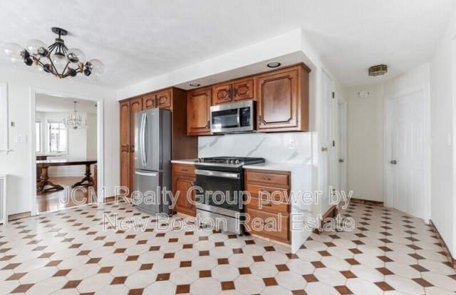 18 Bailey Street - 18 Bailey Street, Everett, MA 02149