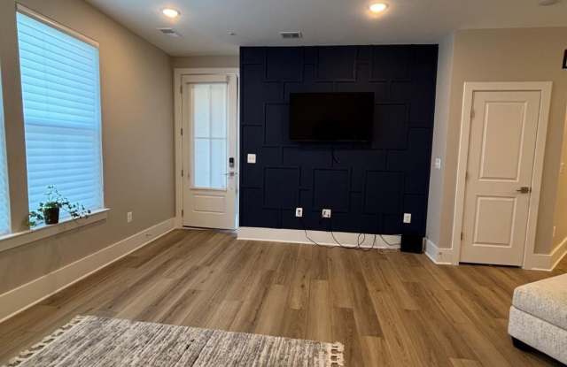 2506 W PENINSULA Drive Gallery 2