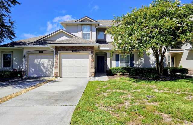 535 WOODED CROSSING Circle Gallery 2