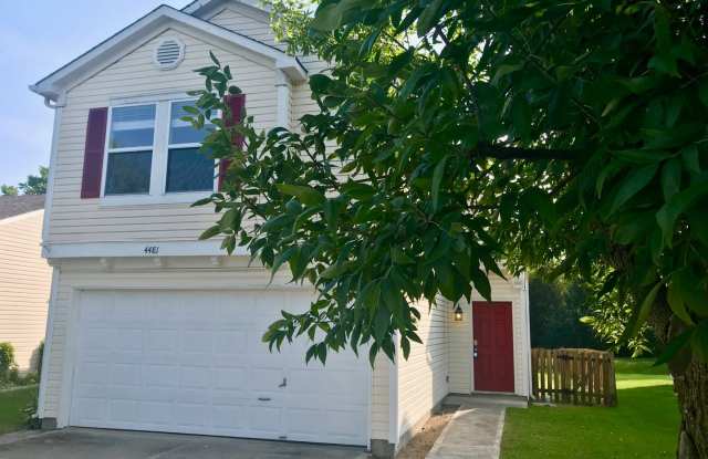 Wonderful 3 Bedroom 2.5 Bathroom Home with Fenced Yard in Plainfield! Gallery 3
