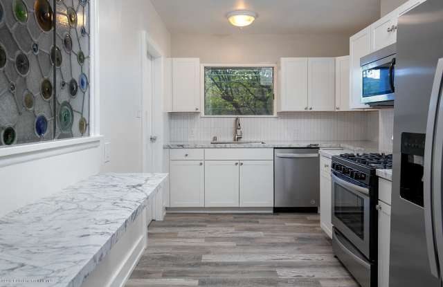 2172 Garfias Drive Gallery 3