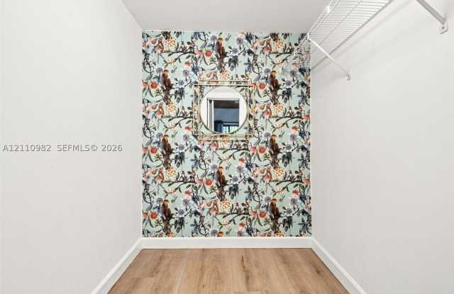 2221 Buttonwood Ave Gallery 4