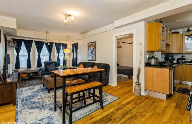 6423 N GREENVIEW Avenue Gallery 2