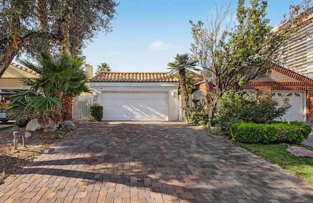 Las Vegas Country Club Home on the Golf Course with Pool! photos photos