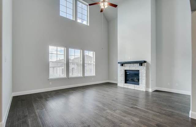 17832 Bottlebrush Drive Gallery 4