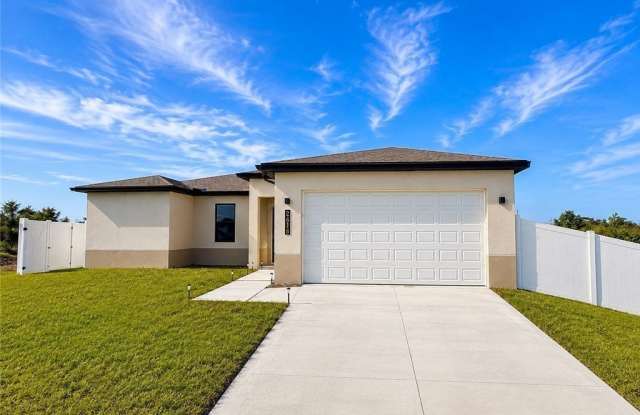 2618 69th Street W Gallery 1