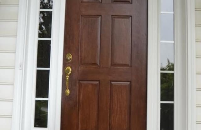806 WREN LANE Gallery 2