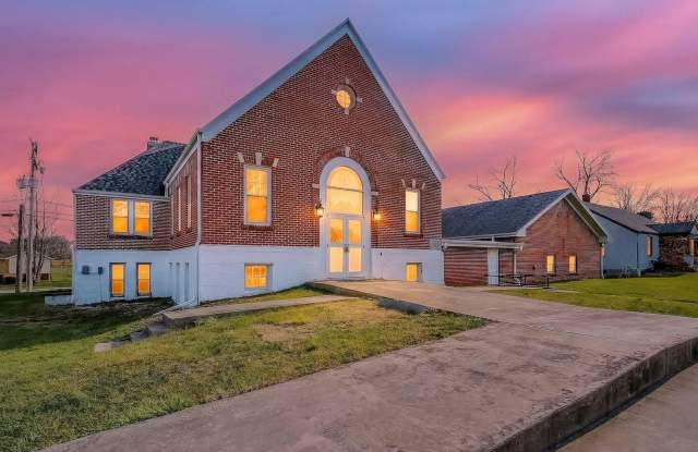 3 Bedroom | 2 Bathroom | Rogersville MO! Gallery 1