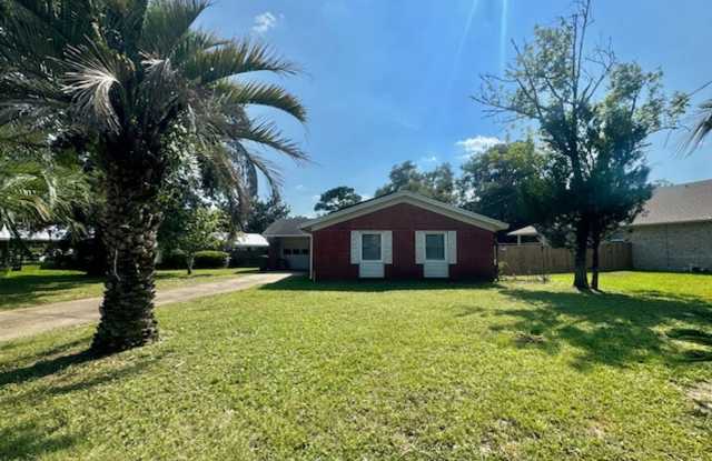1002 Julia Avenue Niceville, FL 32578 Gallery 1