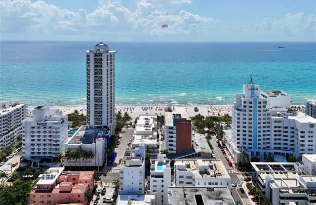 4122 Collins Ave photos photos