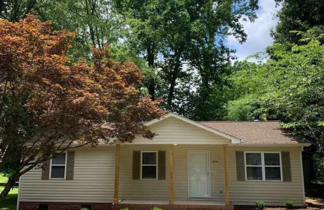 204 Greenwood Avenue - 204 Greenwood Avenue, Belmont, NC 28012