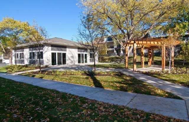 5156 Lincoln Dr Unit E32 photos photos