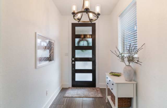 206 RIDGECREST DR UNIT 4 Gallery 4
