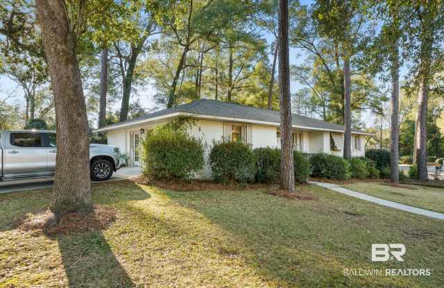 451 Ivy Circle Gallery 2