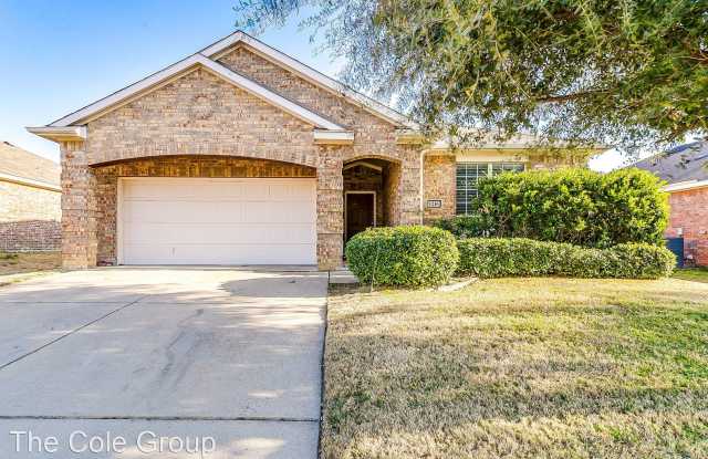 1216 Sweetwater Dr - 1216 Sweetwater Drive, Burleson, TX 76028
