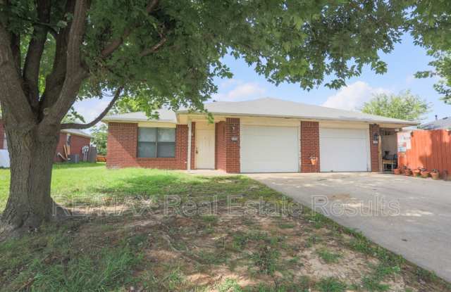 2223 W Roselawn St photos photos