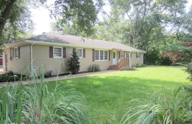 2901 W 61st St - 2901 West 61st Street, Indianapolis, IN 46228