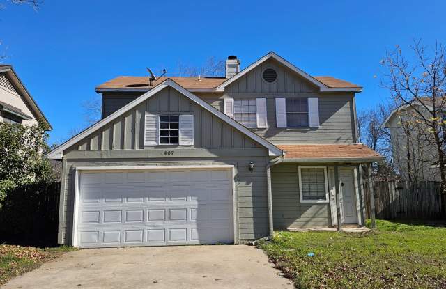 Round Rock 3 Bed / 2 Bath Home with Large Backyard photos photos