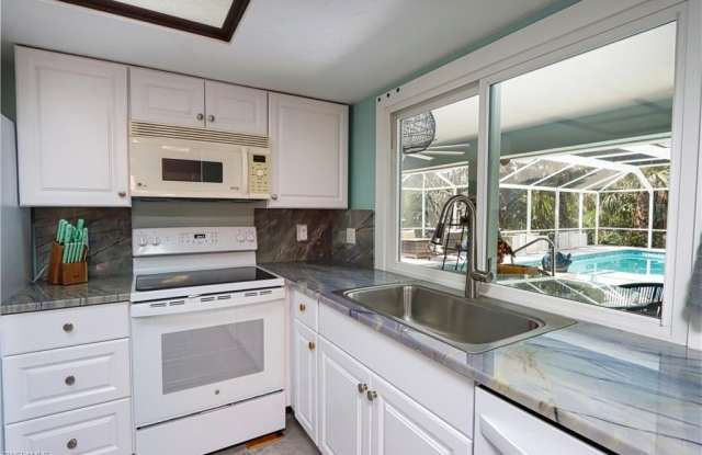 27165 Edenbridge Ct lot: 17 Gallery 3