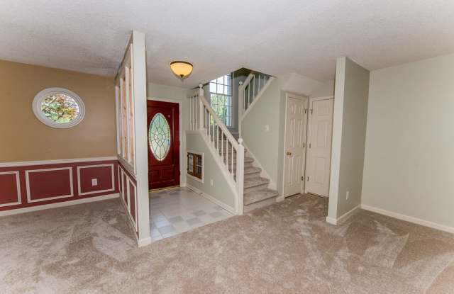 605 Radford Circle Gallery 4