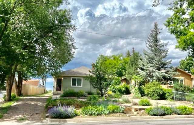 ADORABLE TWO BED IN HILLSIDE NEIGHBORHOOD! photos photos