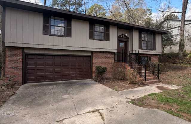 Large 4/2.5 in West Rome $1,895 photos photos