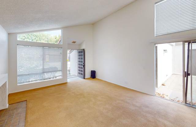 3 Bedroom 2 Bathroom House Available in February! Gallery 1