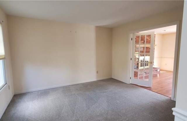 328 Grail Hill Ct Gallery 4