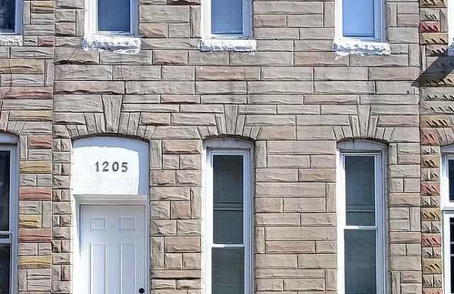 1205 Glyndon Ave photos photos