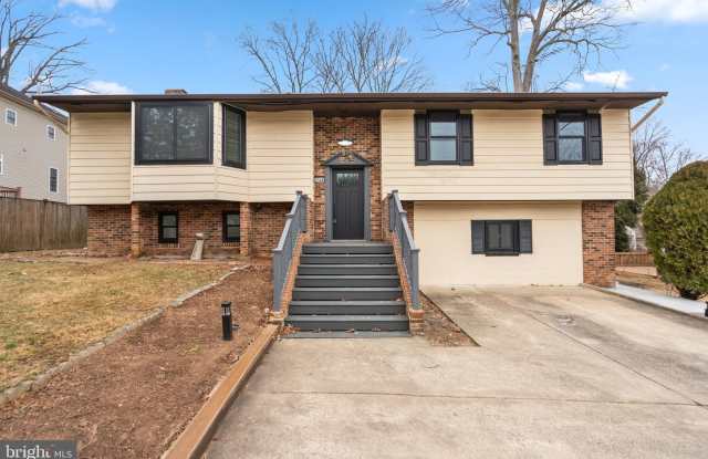 2146 WOODFORD Road photos photos