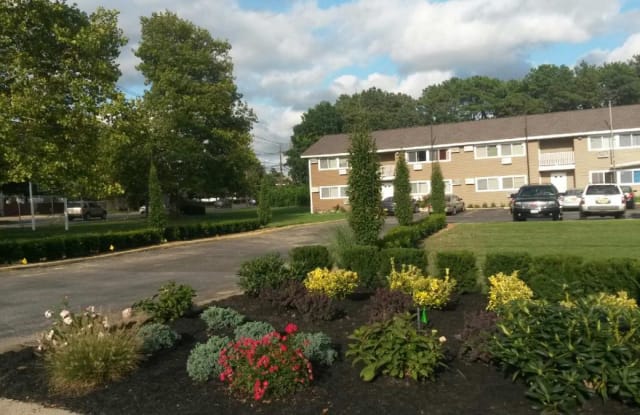 1727 NORTH GARDINER DRIVE - photos photos