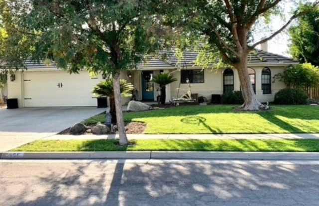 Great home in Lemoore - 405 Fairview Drive, Lemoore, CA 93245