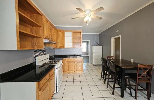 4517 S Hermitage Avenue photos photos