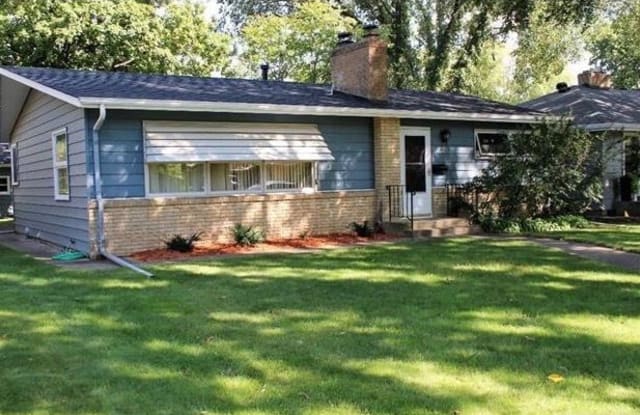 2405 Decatur Ave S - 2405 Decatur Avenue South, St. Louis Park, MN 55426