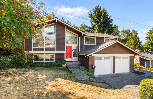 Beautiful 4 Bedroom Home on Quiet Cul-de-Sac – Ideal for Multi-Generational Living! photos photos