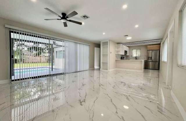 3621 Riverland Rd photos photos