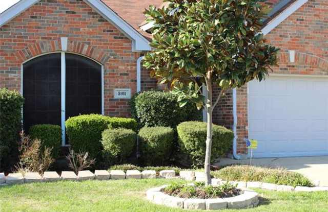 5101 Yampa Trail - 5101 Yampa Trail, Fort Worth, TX 76137