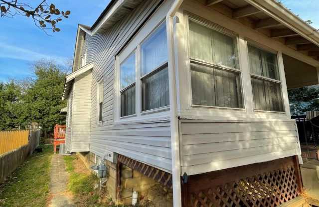 37 E GLOUCESTER Pike photos photos