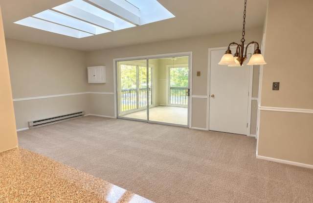 10 Lexington Court Gallery 4